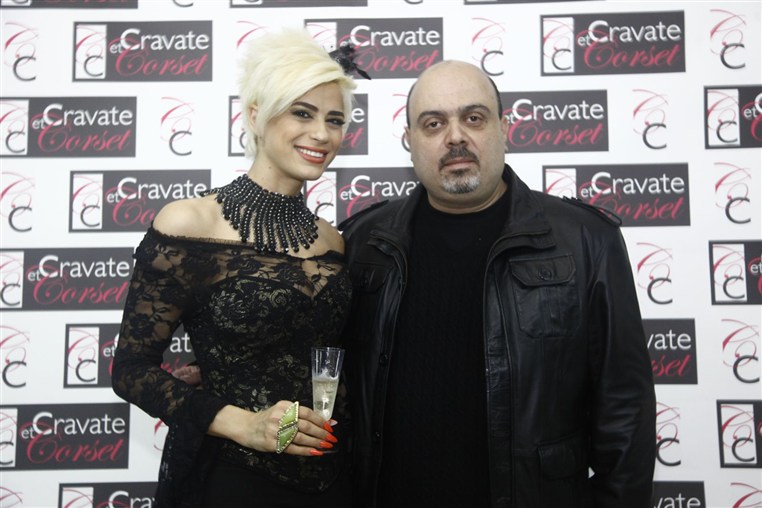 Cravate et Corset Opening